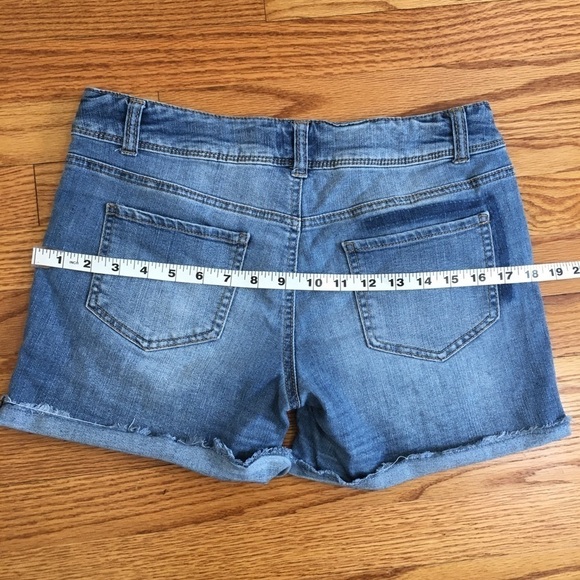 Mudd Low Rise Distressed Denim Blue Jean Shorts - Picture 11 of 13